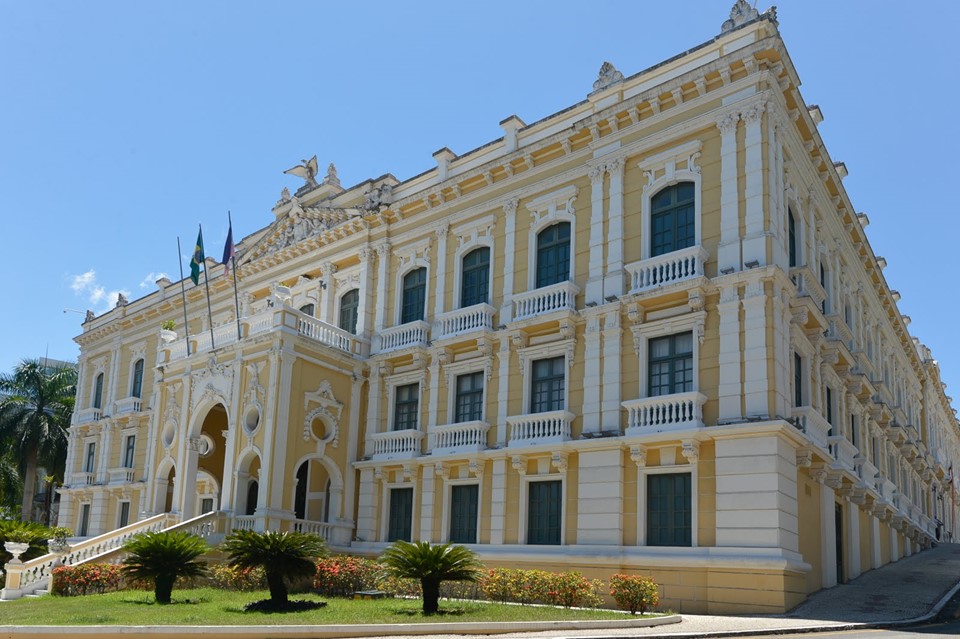 Governo decreta ponto facultativo nas repartições estaduais nesta quinta-feira (09)